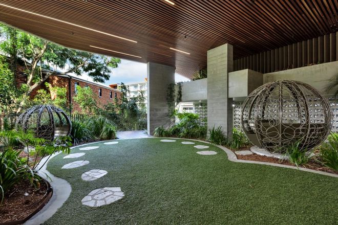 203/470 Main Street Kangaroo Point 4169 - Image 4