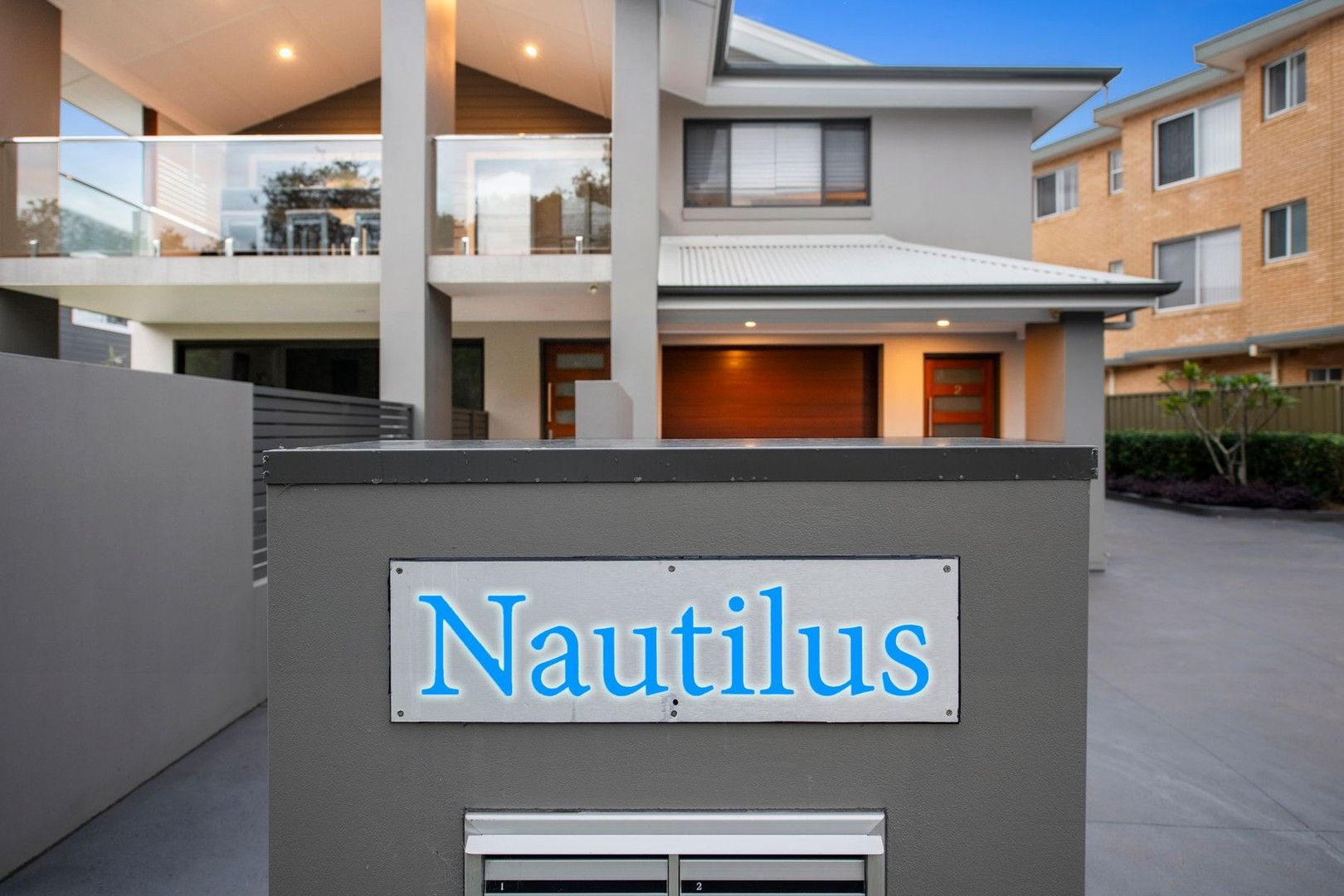 8 bedrooms House in 124 Swadling Street TOOWOON BAY NSW, 2261