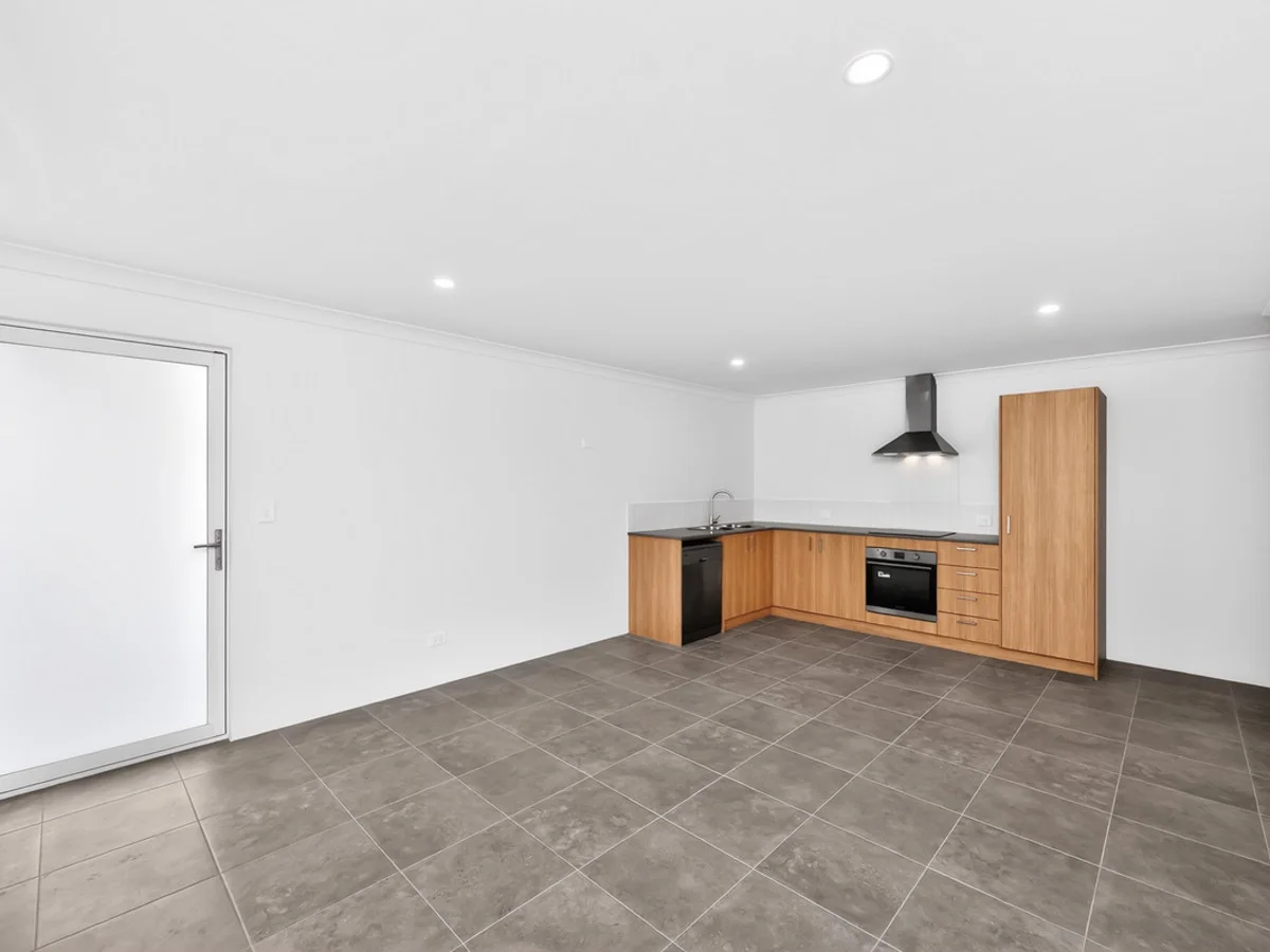 Additional image 8 of 1B Chestnut Way, Eglinton WA 6034