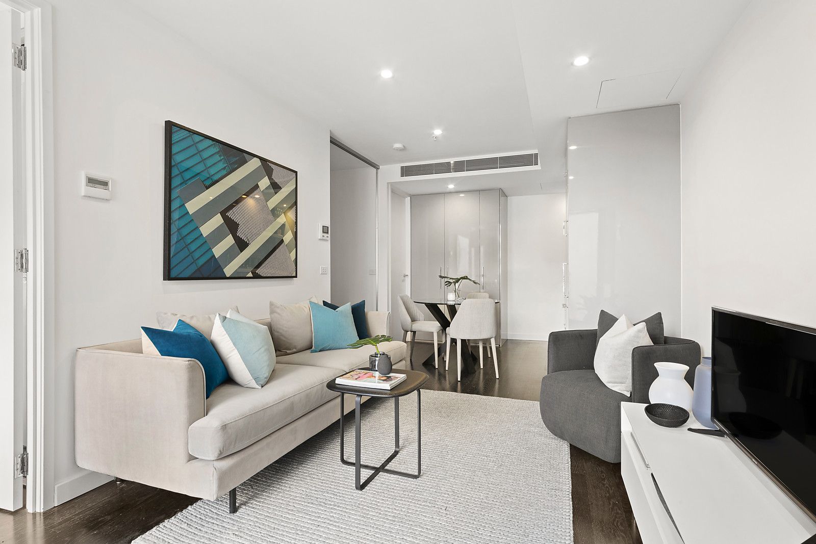 417/338 Kings Way, South Melbourne VIC 3205, Image 2