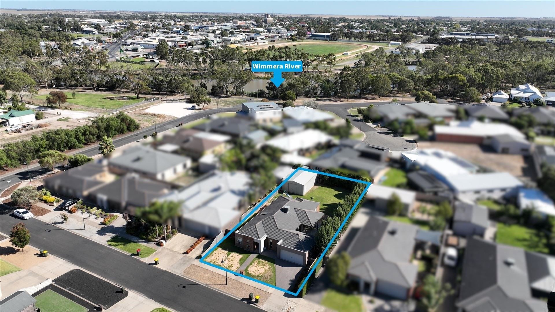 3 bedrooms House in 16 Hughes Street HORSHAM VIC, 3400