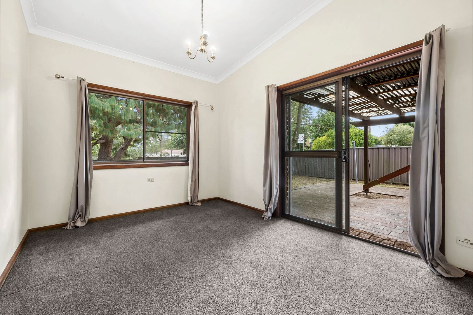 2 Emperor Place, Forestville NSW 2087, Image 2