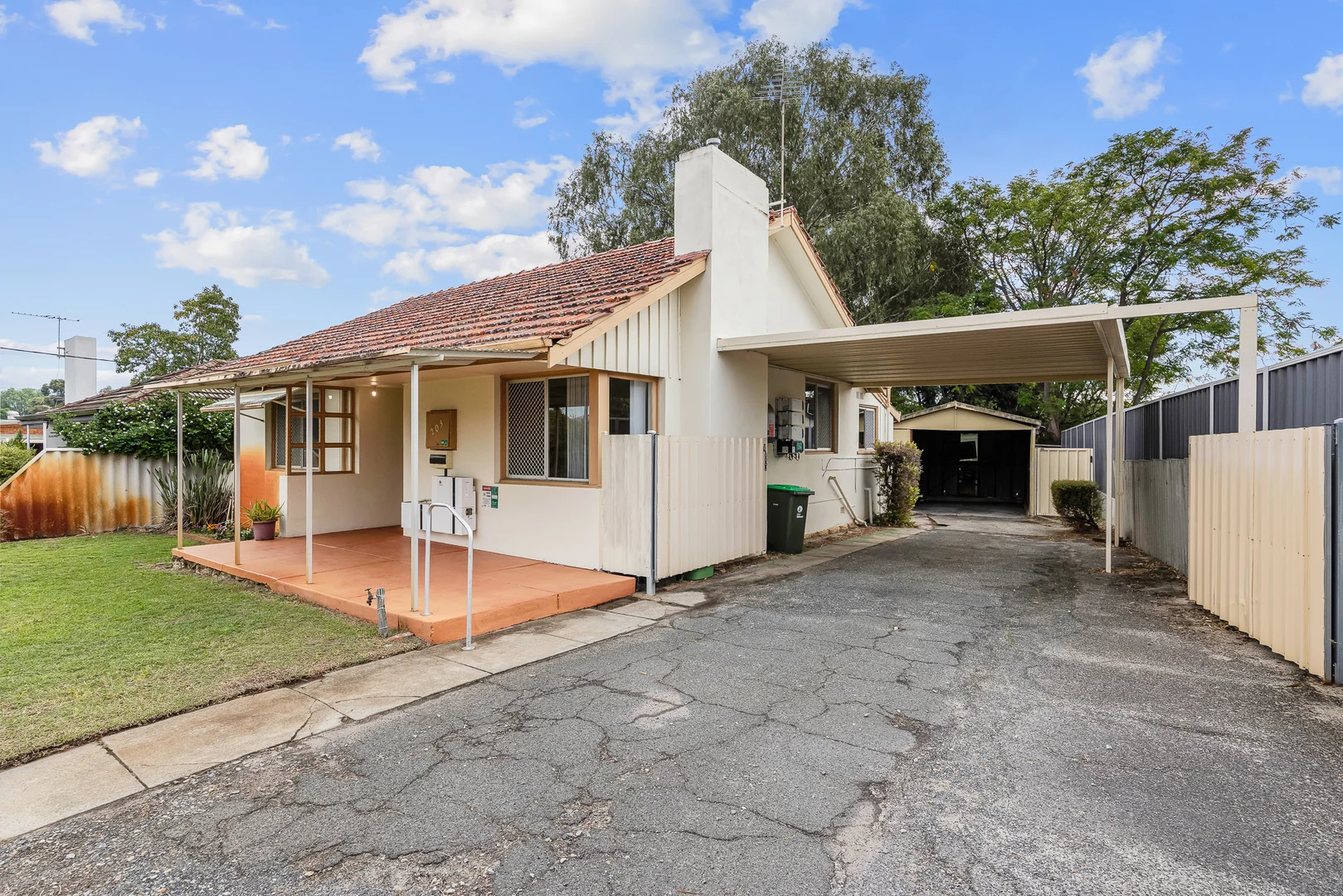 Additional image 2 of 203 Gabriel Street, Cloverdale WA 6105