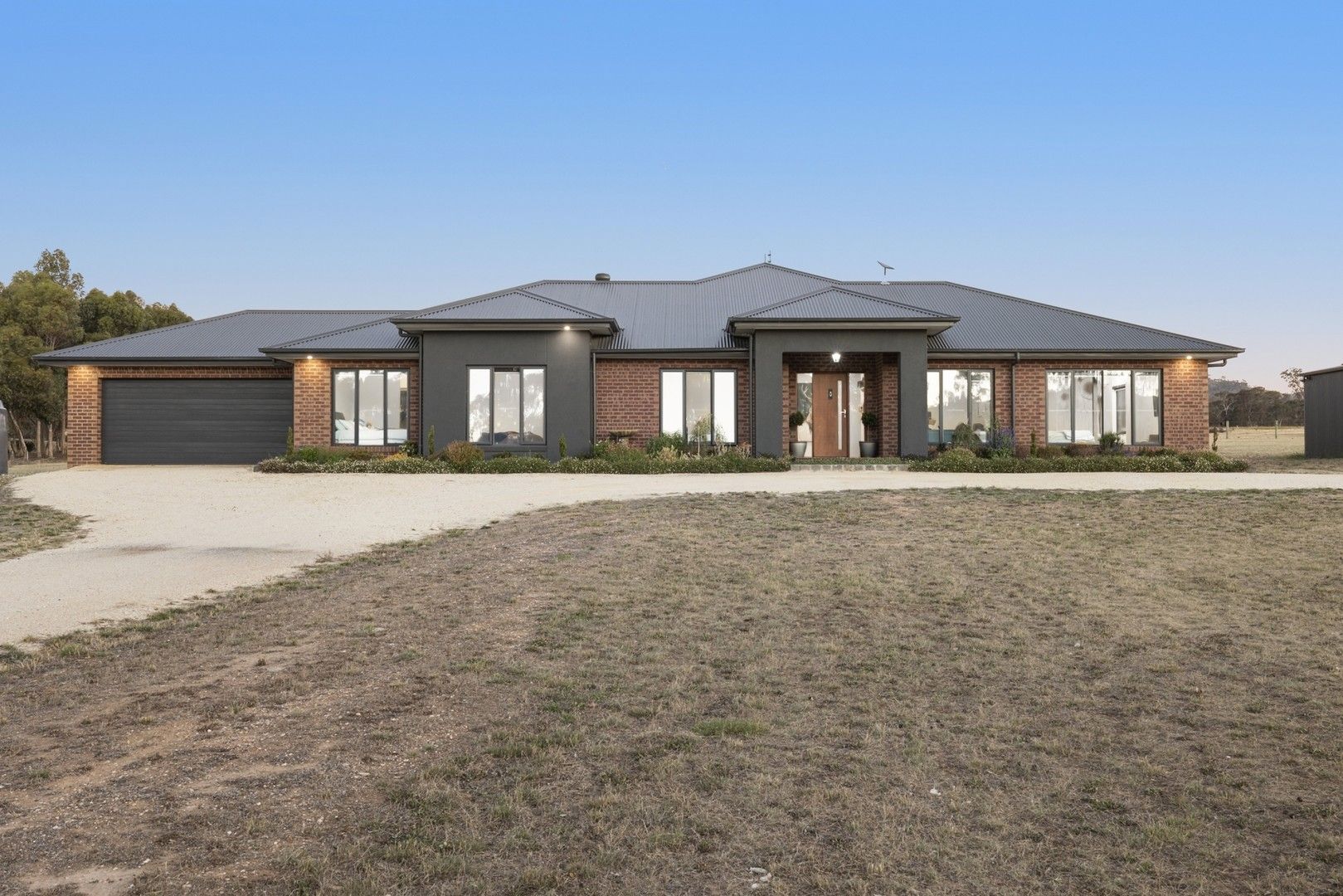 4 bedrooms House in 190 Frenchmans-st Arnaud Road BARKLY VIC, 3384