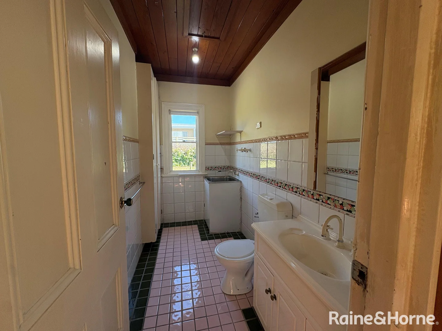 Additional image 6 of 2/49 Combermere Street, Goulburn NSW 2580