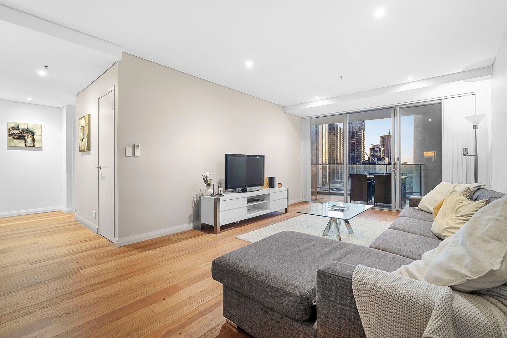 2 bedrooms Apartment / Unit / Flat in 91/580 Hay Street PERTH WA, 6000