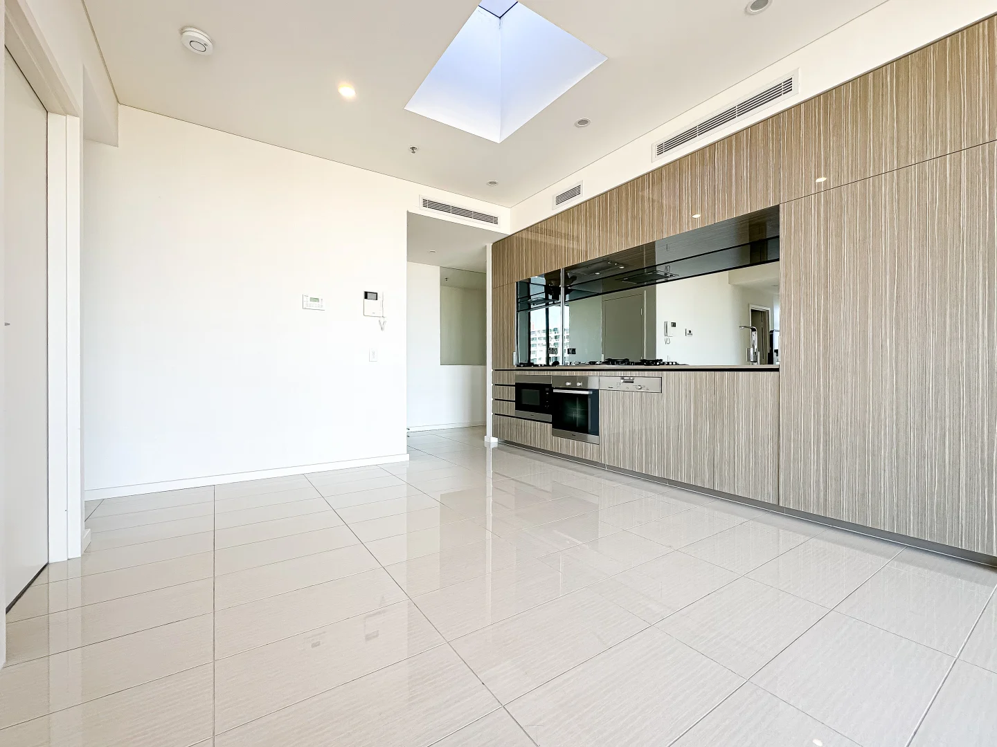 Additional image 5 of 1009/1 Hutchinson Walk, Zetland NSW 2017