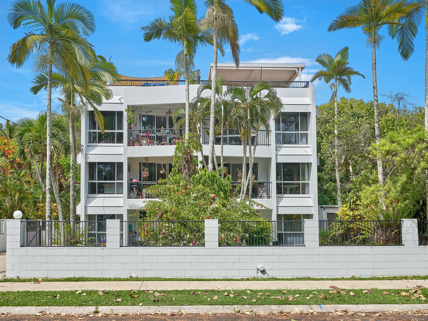 3 bedrooms Apartment / Unit / Flat in 6/57 Sims Esplanade YORKEYS KNOB QLD, 4878