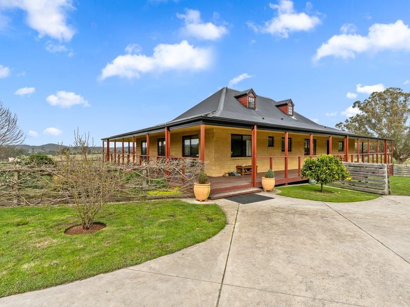 17 Clifford Street, Beaconsfield TAS 7270, Image 1