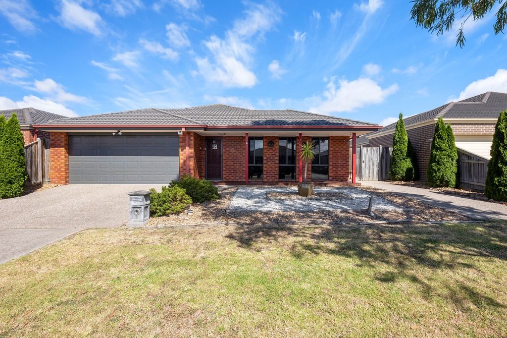 4 bedrooms House in 6 Ramel Way PAKENHAM VIC, 3810