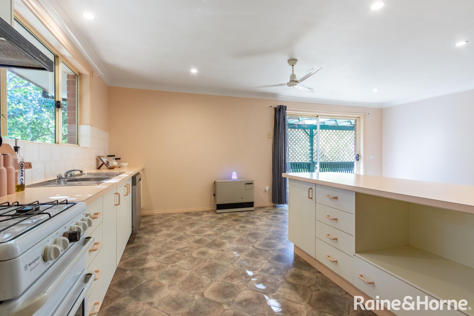 45 Green Street, West Bathurst NSW 2795, Image 2