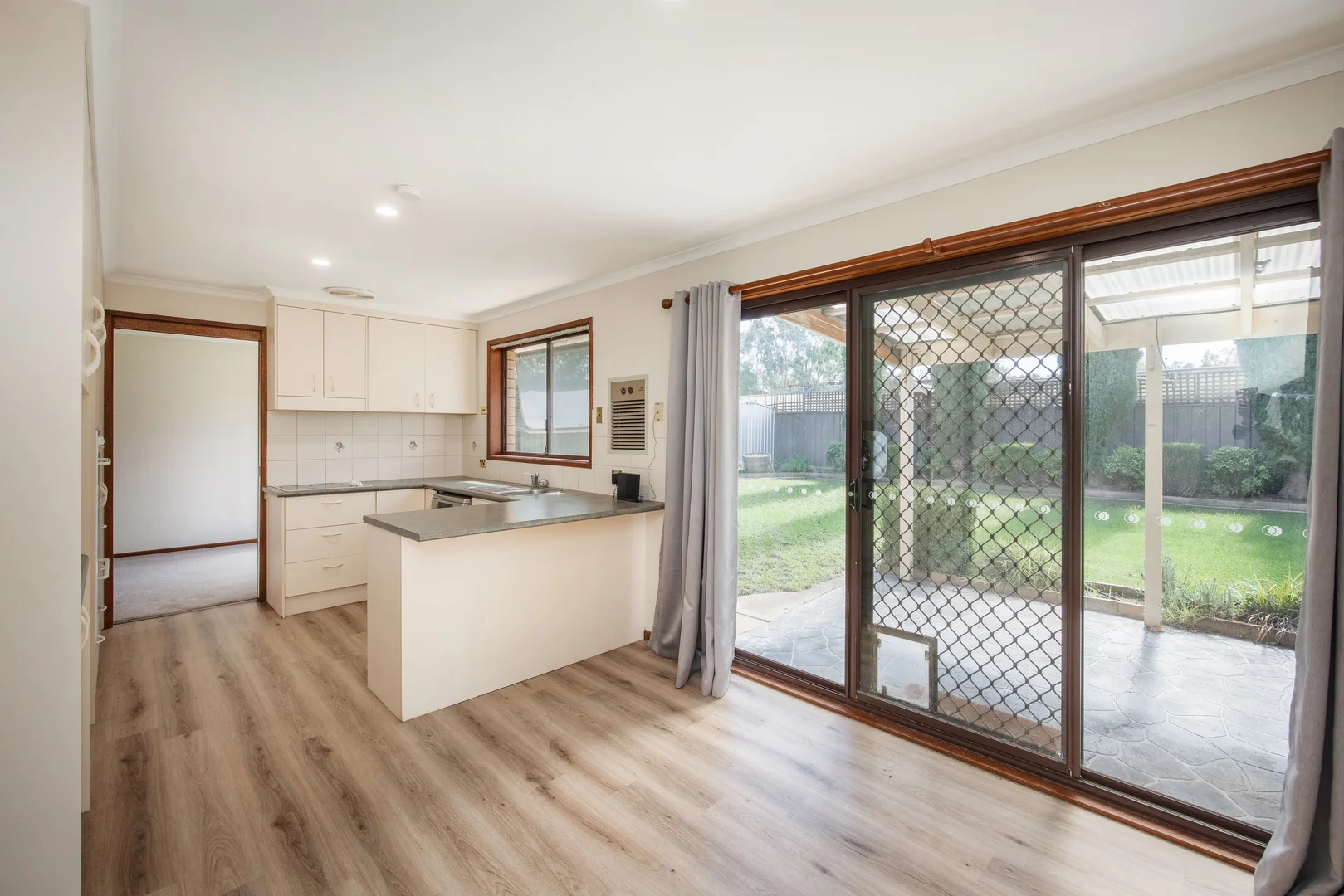 Additional image 4 of 572 Iluka Crescent, Lavington NSW 2641