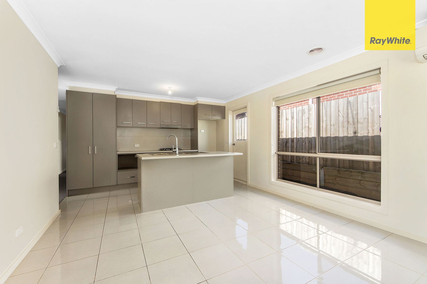 55 Albanvale Drive, Albanvale VIC 3021, Image 2