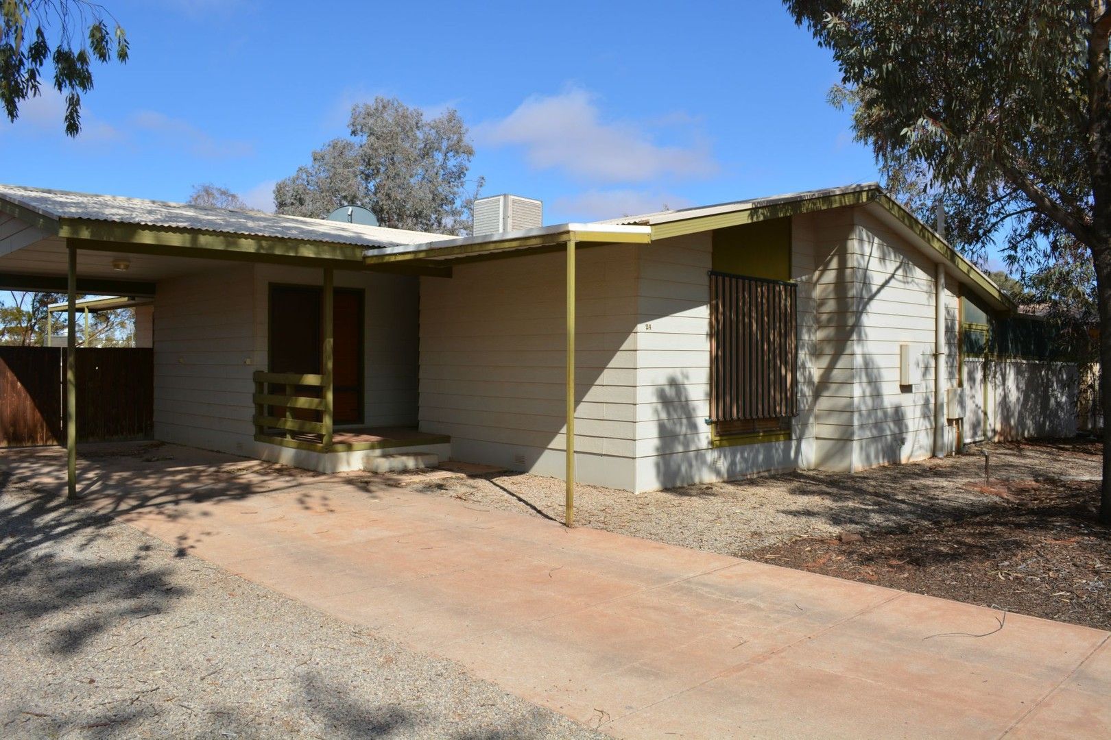 24 Mulgaria Crescent, Roxby Downs SA 5725, Image 0