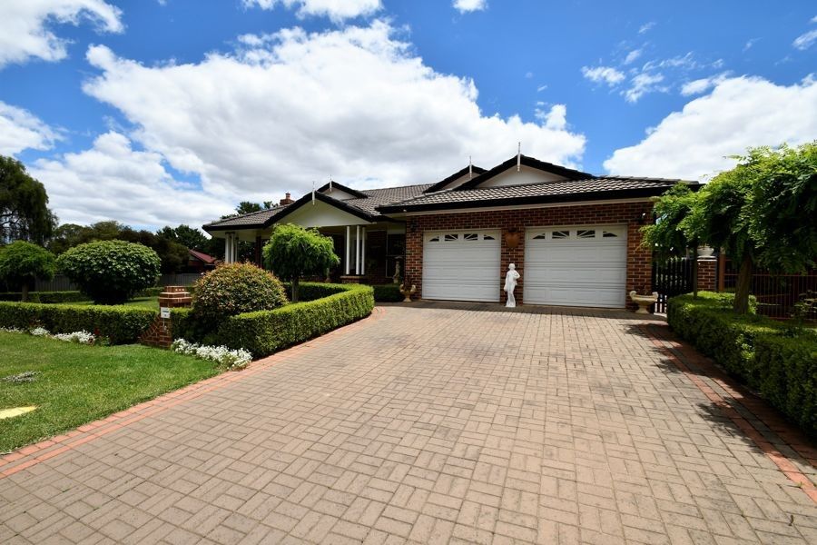 107 Margaret Crescent, Dubbo NSW 2830