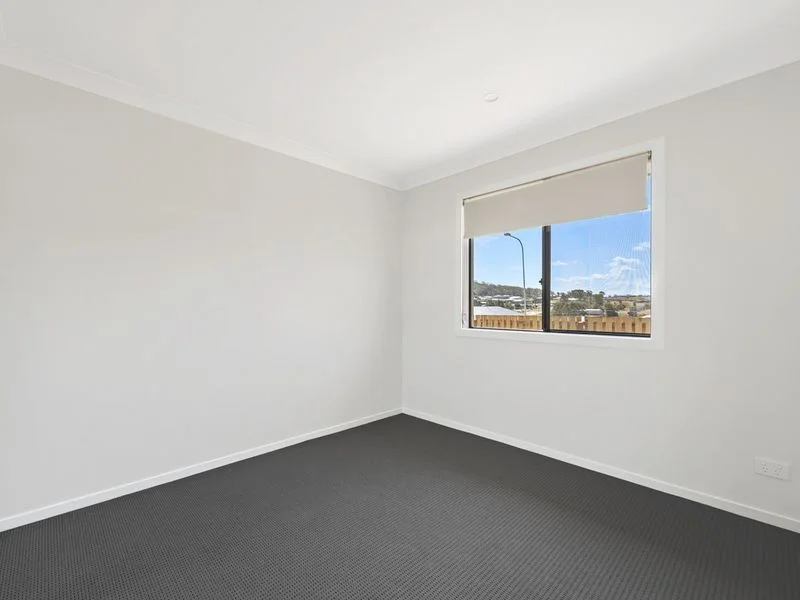 Additional image 6 of 2/5 McInnes Crescent, Glenvale QLD 4350