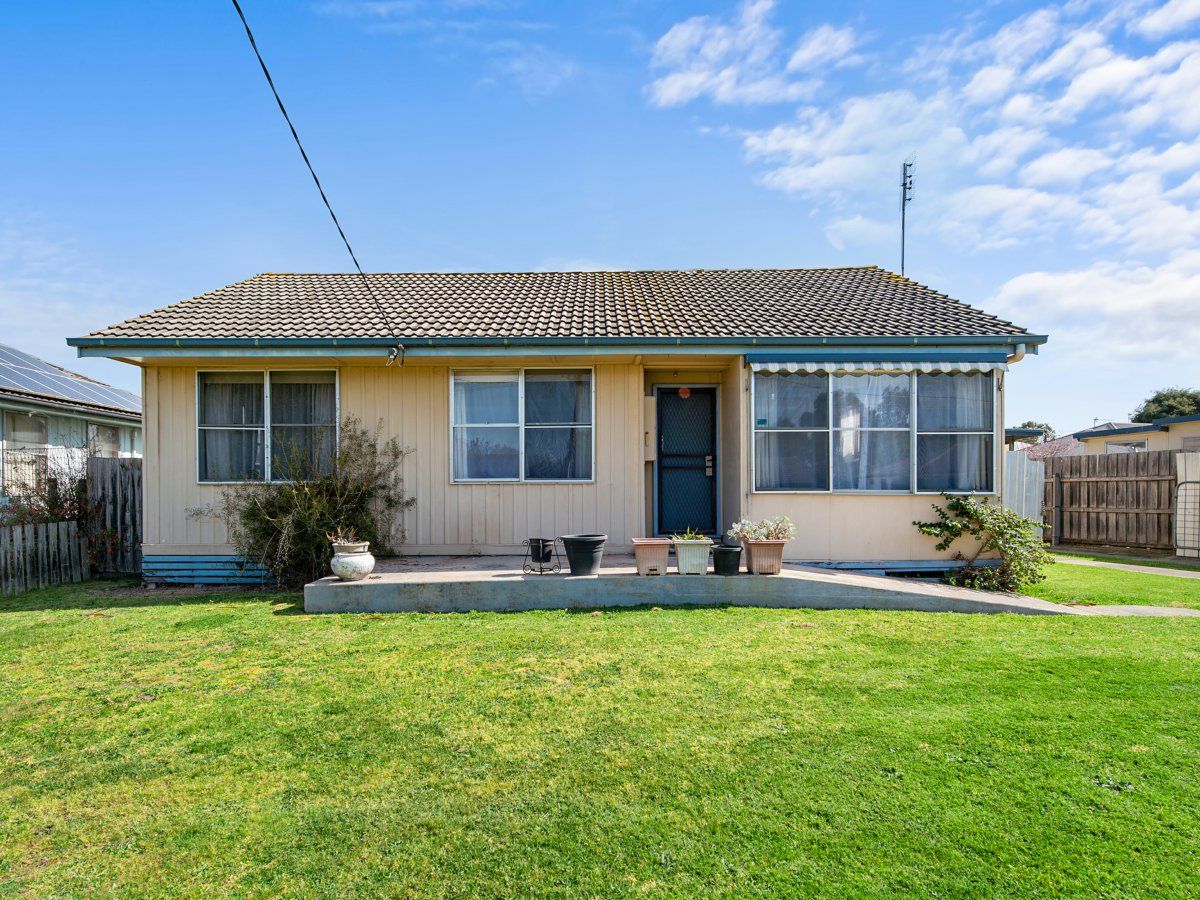 3 bedrooms House in 6 Davies Street BAIRNSDALE VIC, 3875