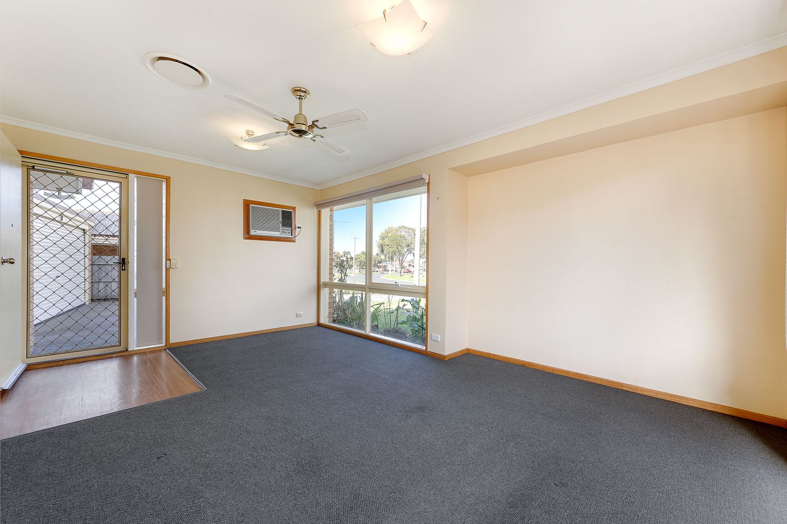 19 Northleigh Avenue, Craigieburn VIC 3064, Image 2