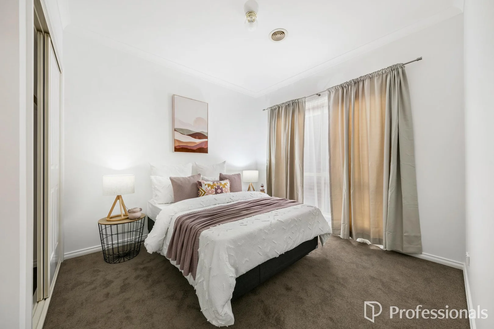Additional image 9 of 13 Hinchinbrook Close, Caroline Springs VIC 3023