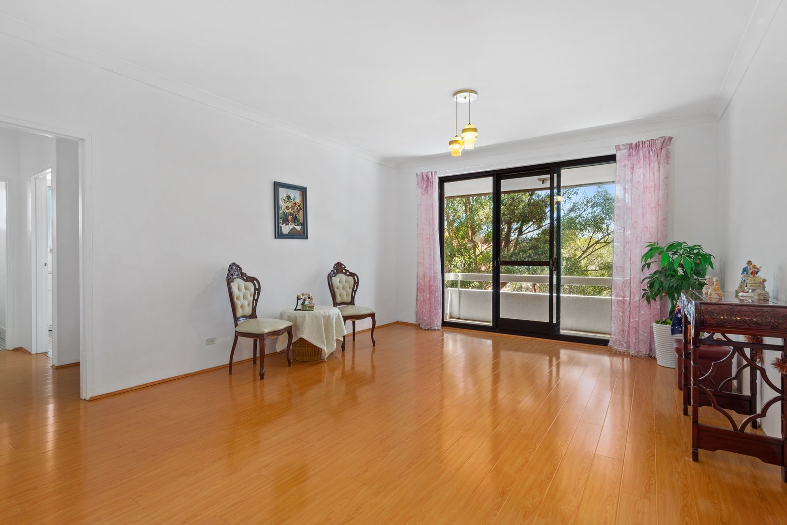 8/6 St Georges Parade, Hurstville NSW 2220, Image 2