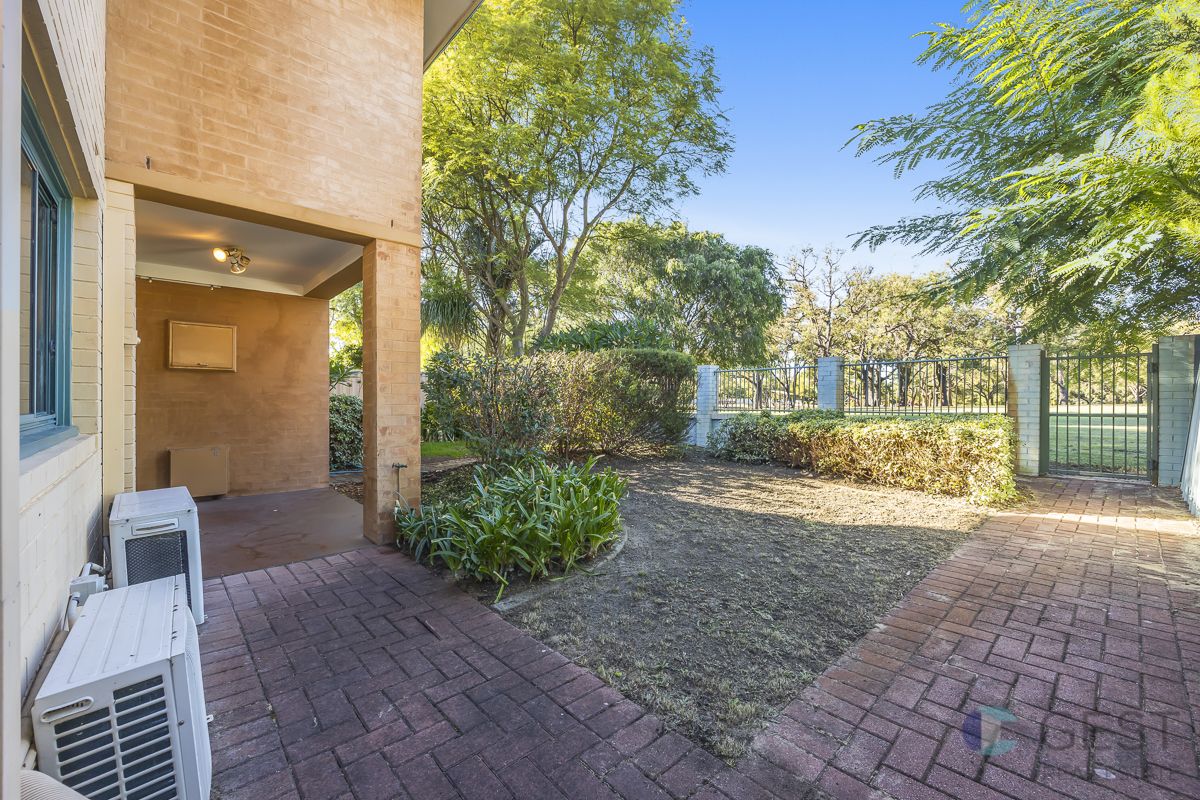 3 bedrooms Apartment / Unit / Flat in 5/20 SHORTLAND WAY GIRRAWHEEN WA, 6064