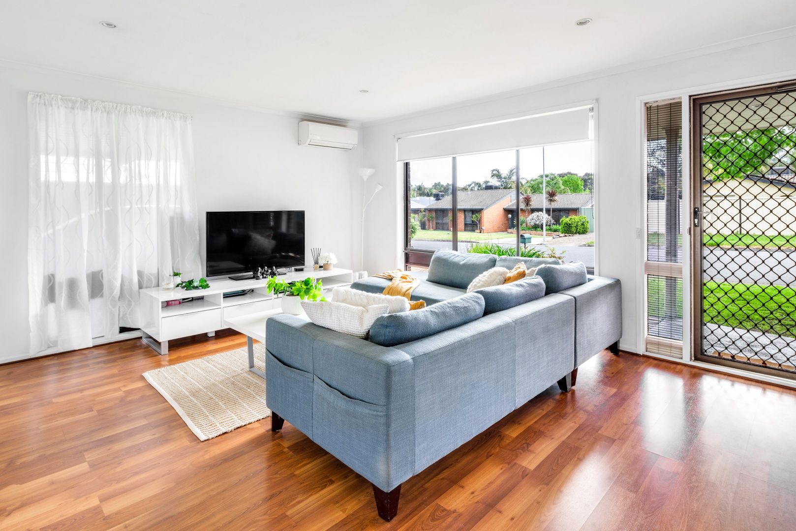 13 Southbound Avenue, Aberfoyle Park SA 5159, Image 2