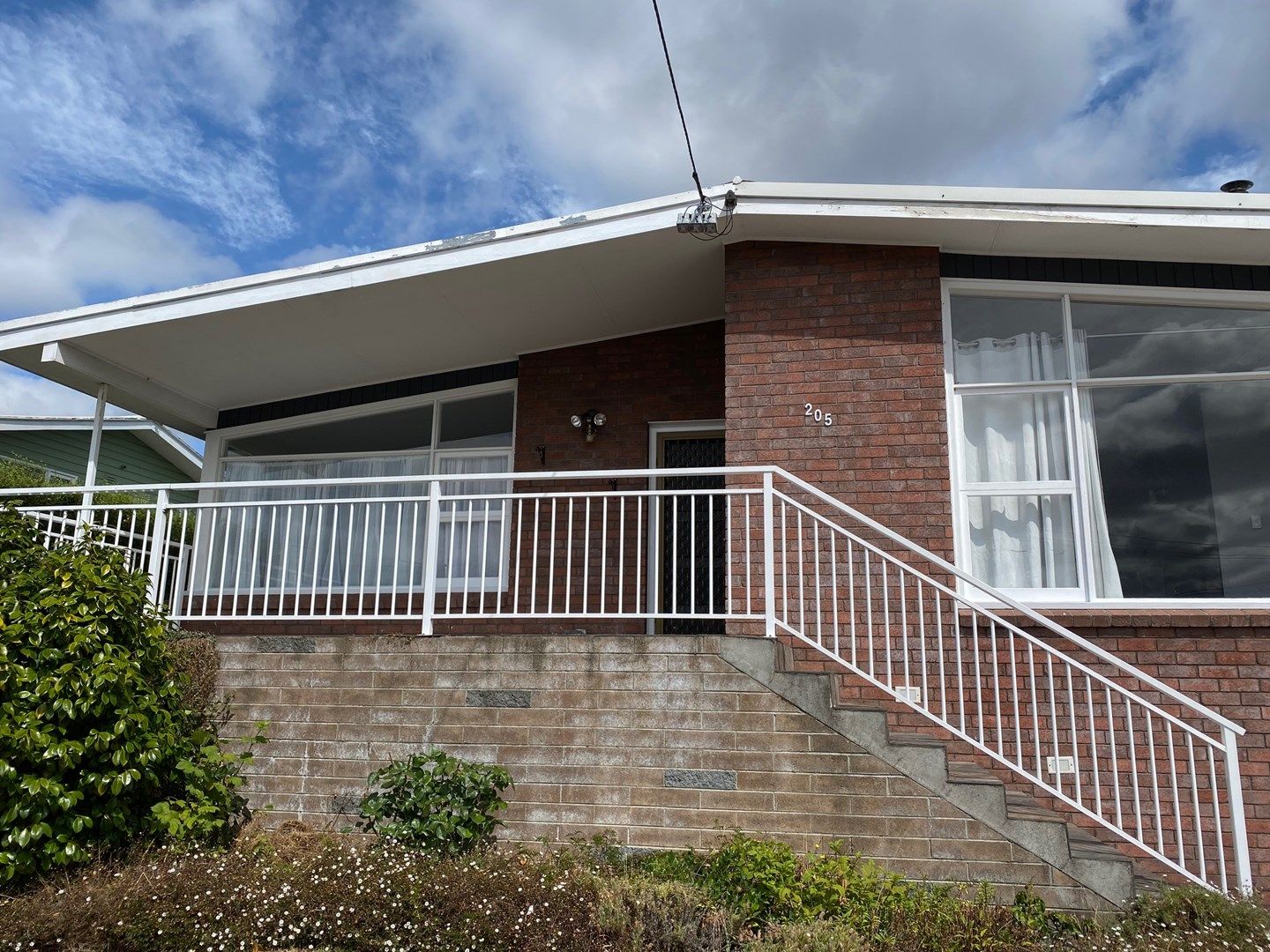 205 Roslyn Avenue, Blackmans Bay TAS 7052, Image 1