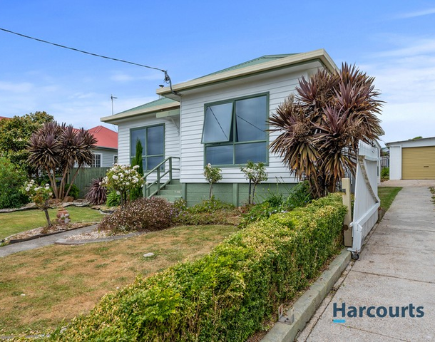 5 Ashwater Crescent, Penguin TAS 7316