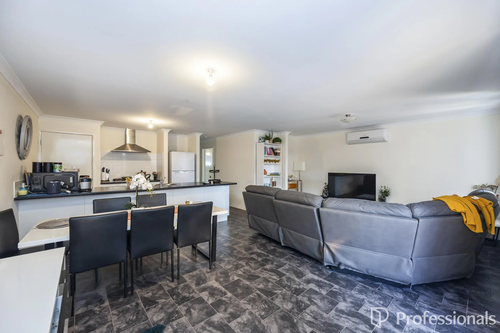Additional image 9 of 8 Wyperfeld Street, Yanchep WA 6035