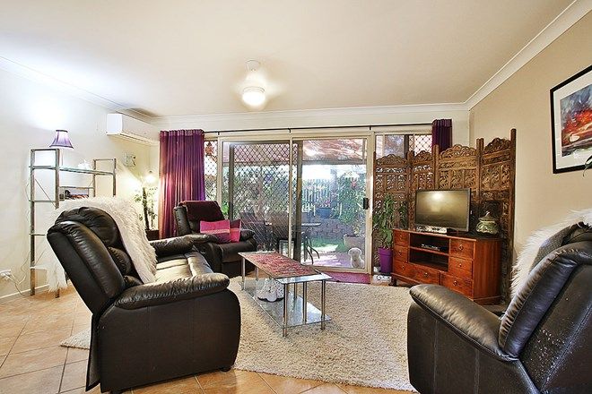 Picture of 4/12 Collins Street, BRASSALL QLD 4305