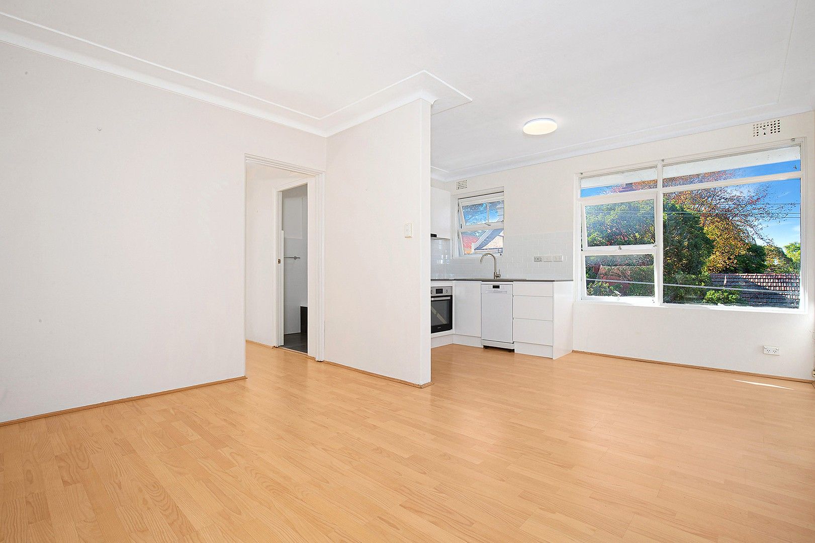 2 bedrooms Apartment / Unit / Flat in 6/31 Regent Street SUMMER HILL NSW, 2130