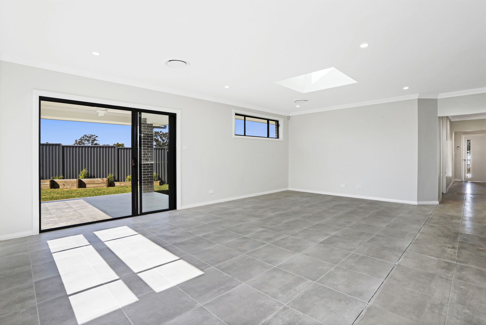 18 Grey Box Circuit, Tahmoor NSW 2573, Image 2