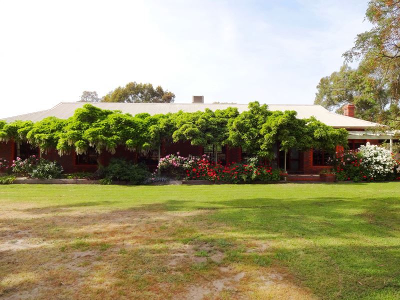 606 Warby Range Road, Wangaratta South VIC 3678, Image 0