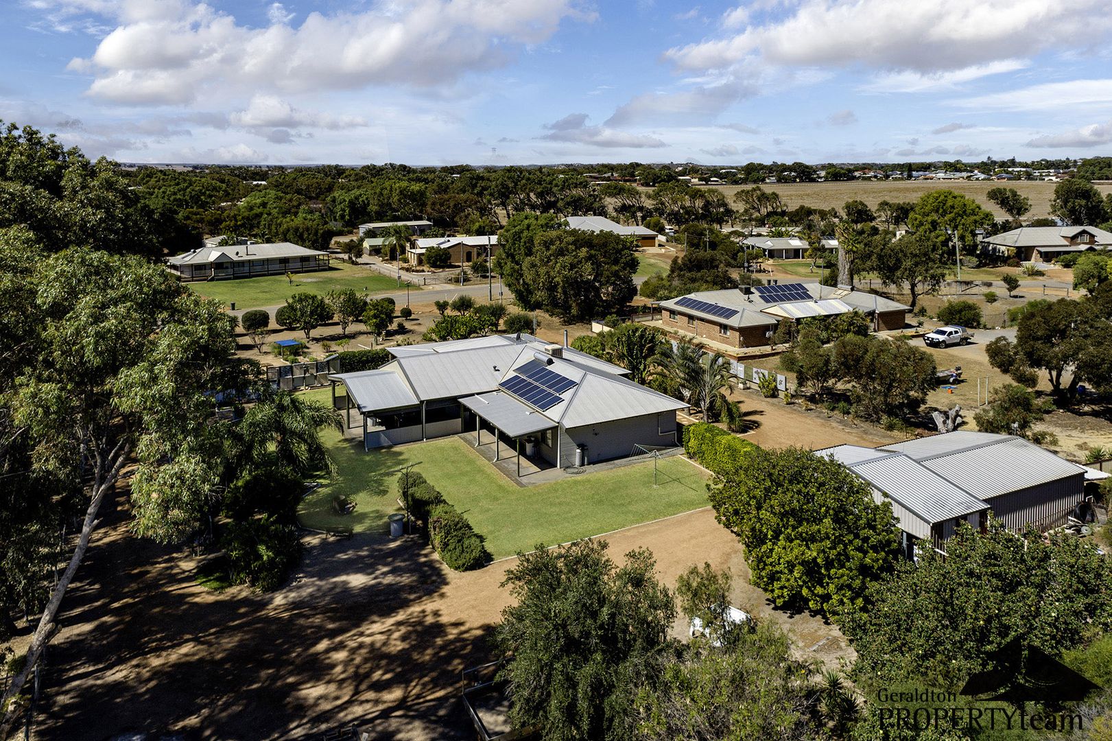 21 Brennand Road, Dongara WA 6525, Image 2