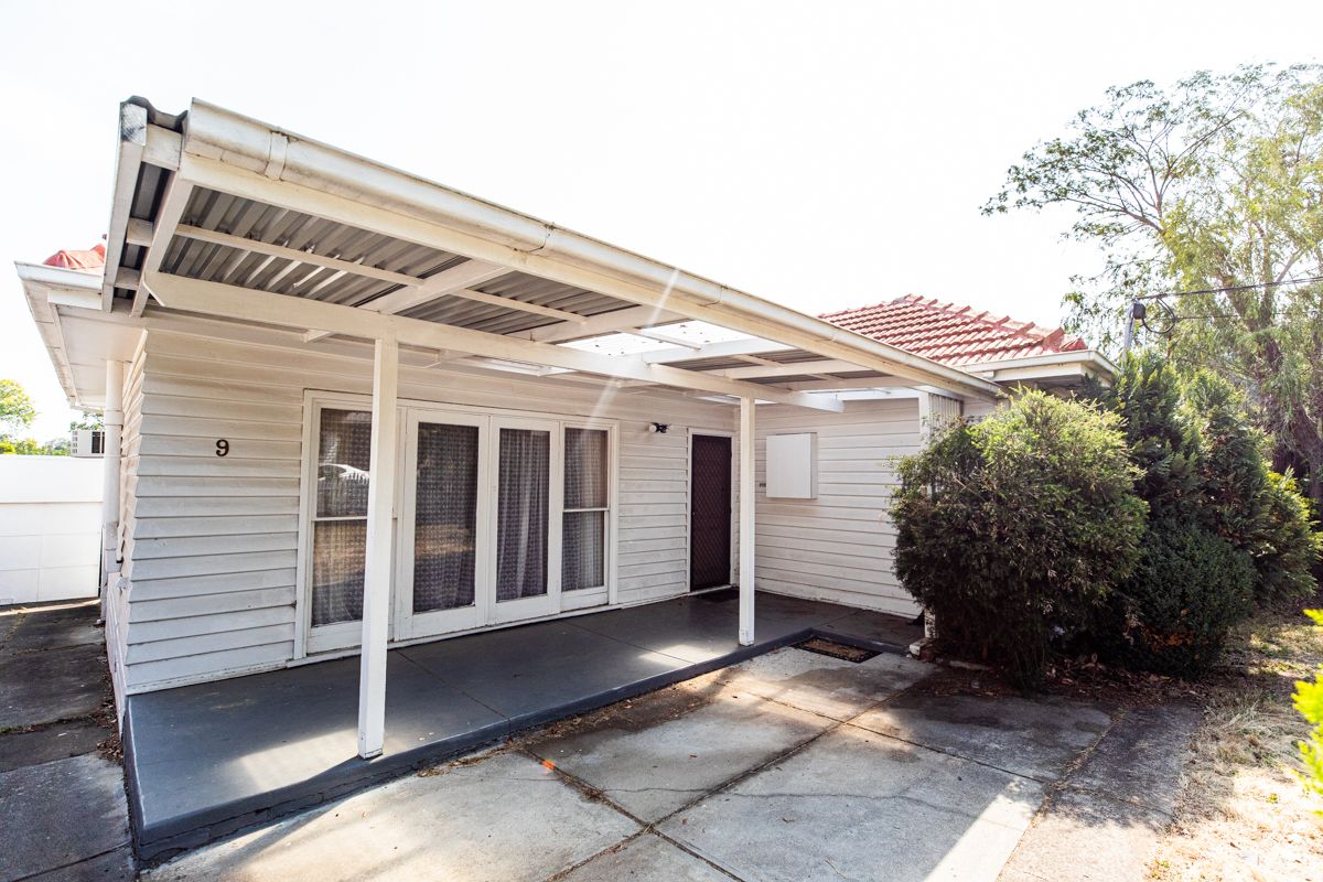 9 Keats Avenue, Kingsbury VIC 3083, Image 1