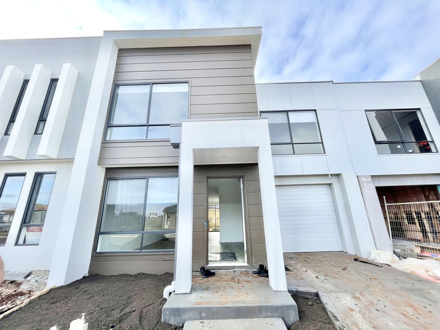 3 bedrooms House in 10 Langer Road DEANSIDE VIC, 3336