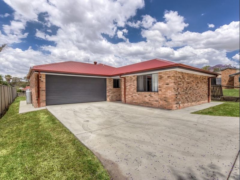 8 Cypress Street, Yamanto QLD 4305