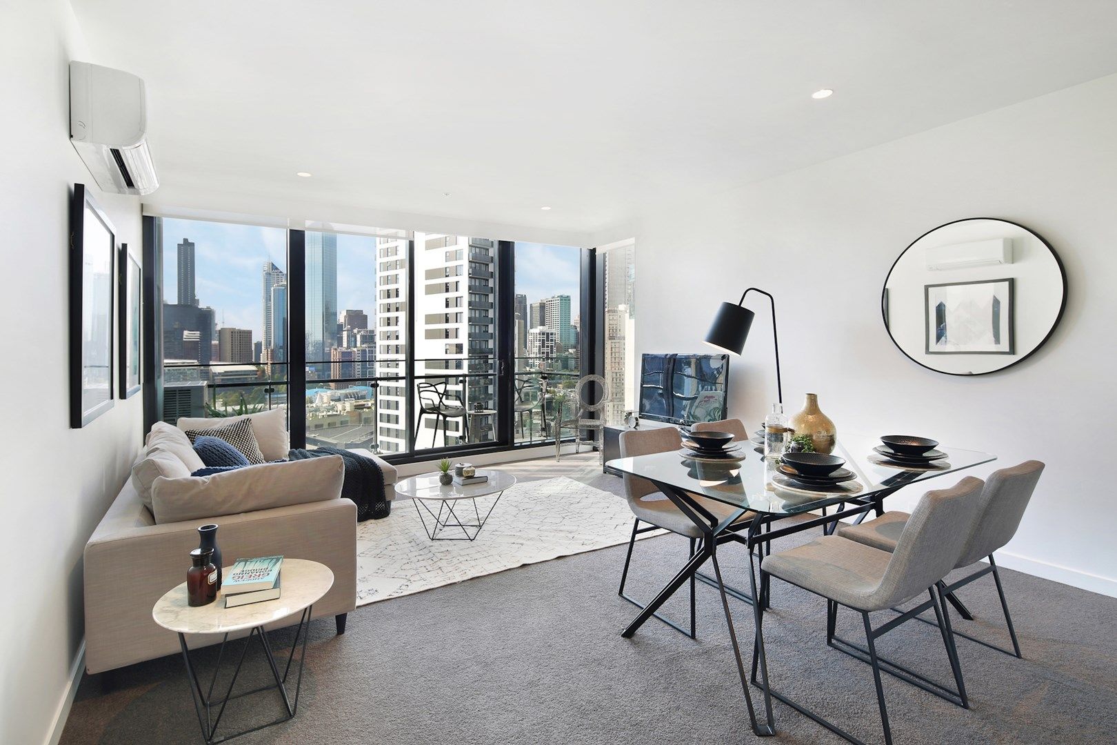 2 bedrooms Apartment / Unit / Flat in 2803/45 Clarke Street SOUTHBANK VIC, 3006