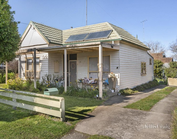 7 Duke Street, Newington VIC 3350