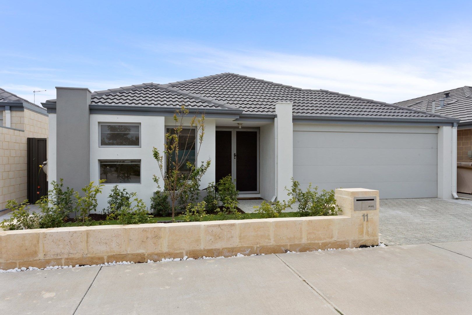 11 Peridot Street, Treeby WA 6164, Image 0