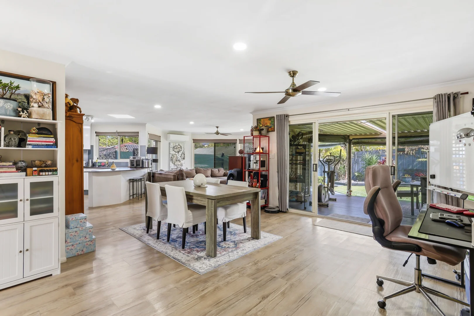 Additional image 5 of 4 Kingman Court, Pacific Pines QLD 4211