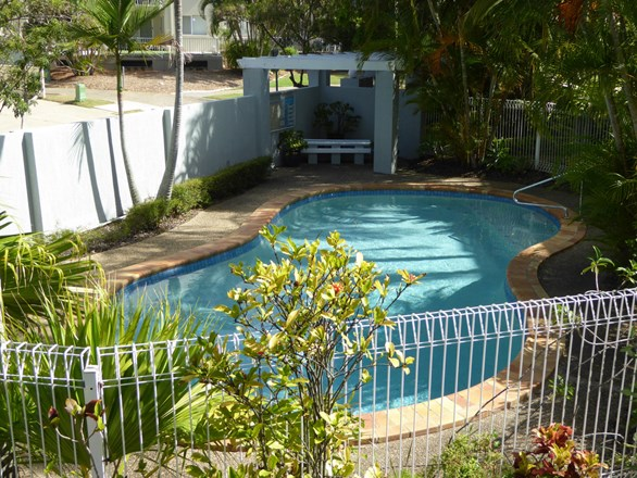 1/4 Madang Crescent, Runaway Bay QLD 4216