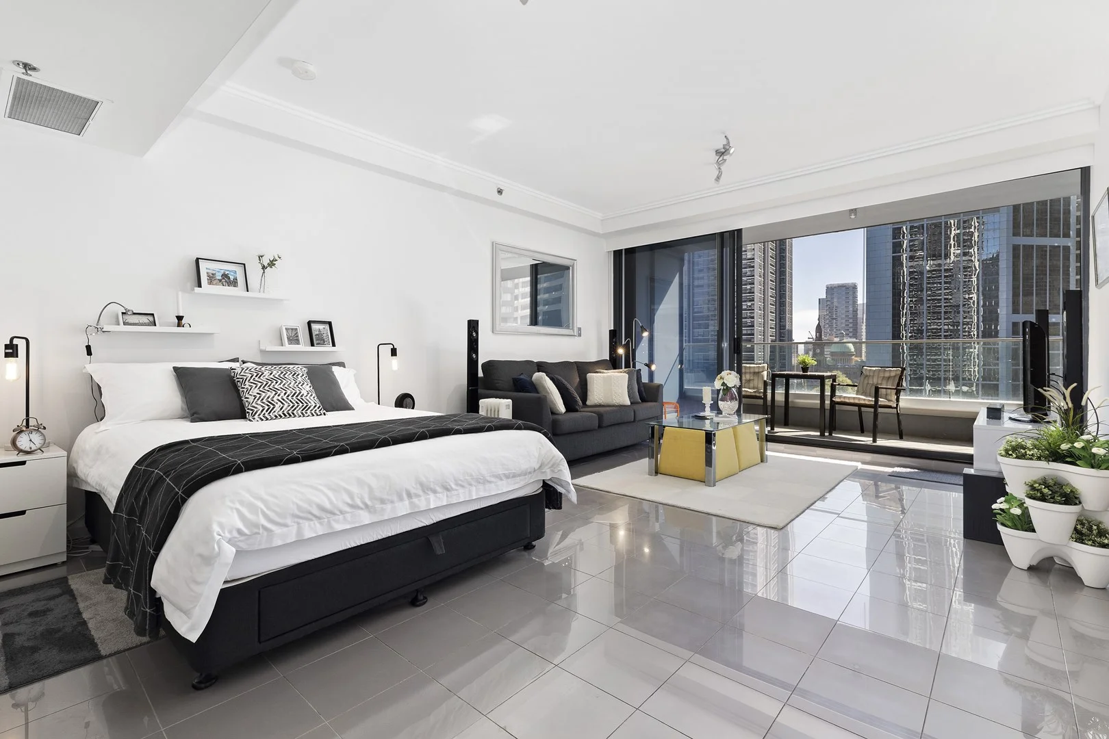 Additional image 3 of 2112/91-93 Liverpool Street, Sydney NSW 2000