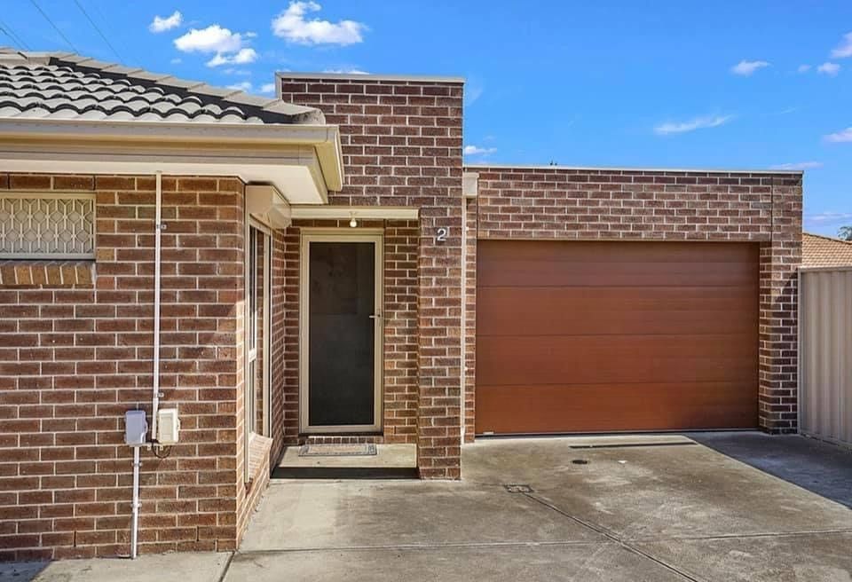 3 bedrooms Villa in 2/9 Gunyah Mews ST ALBANS VIC, 3021