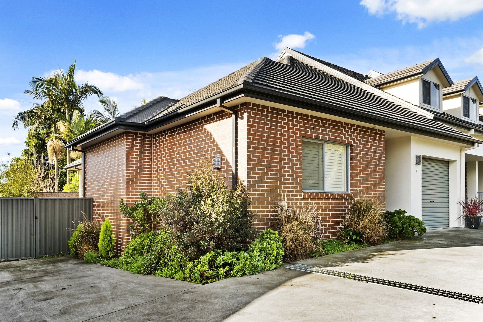 3 bedrooms Villa in 8/19-21 Hannam Street TURRELLA NSW, 2205