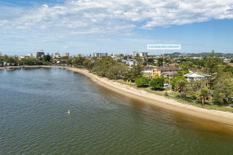 2 bedrooms Apartment / Unit / Flat in 5/32 Murlong Crescent PALM BEACH QLD, 4221