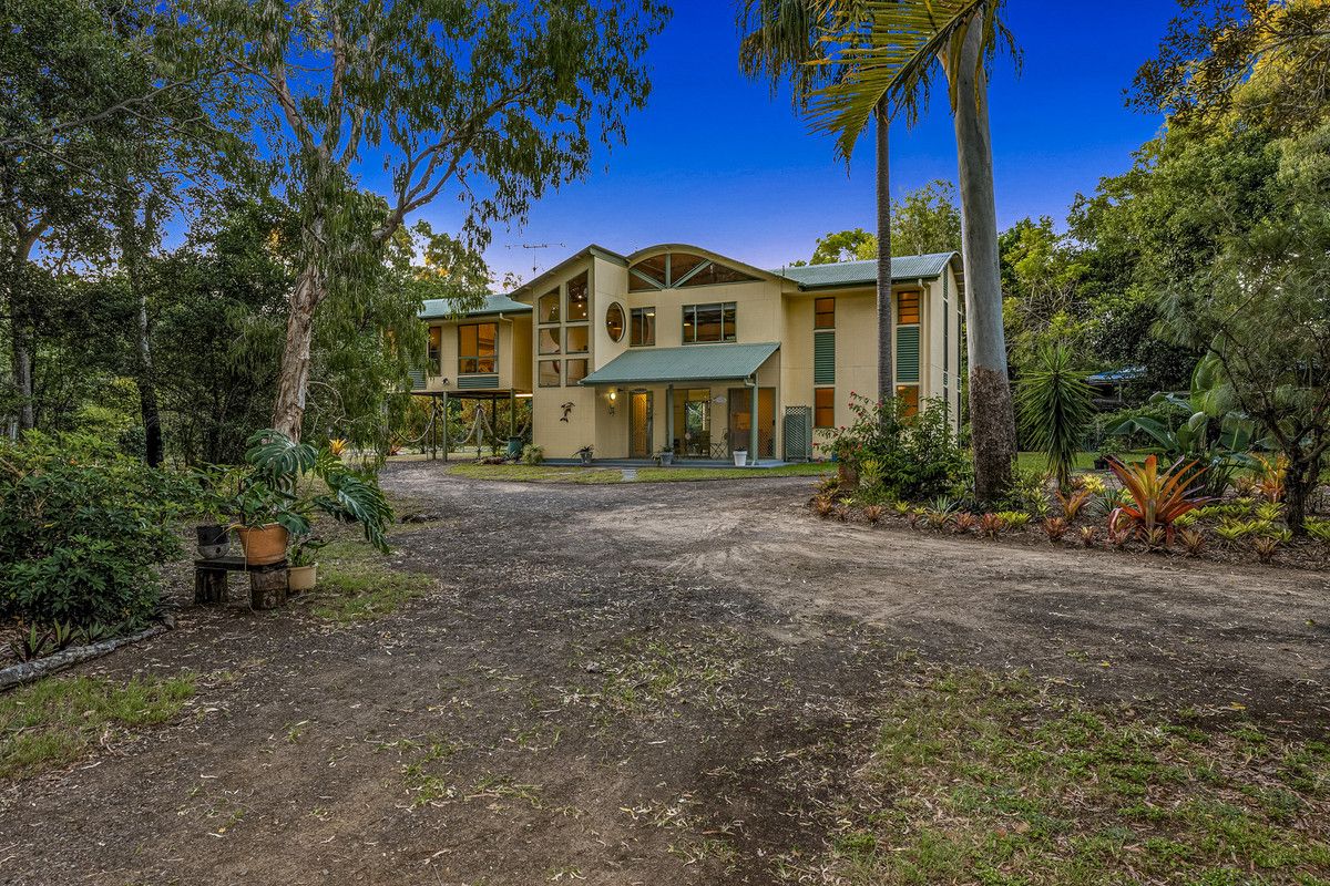 24 Kingfisher Crescent, Moore Park Beach QLD 4670, Image 2