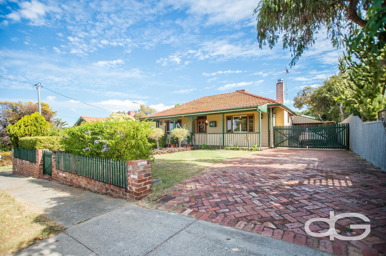 77 Paget Street, Hilton WA 6163