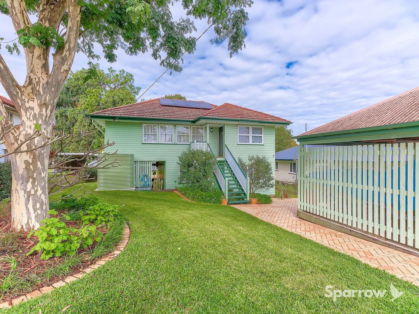 4 bedrooms House in 19 Steele Street HOLLAND PARK QLD, 4121