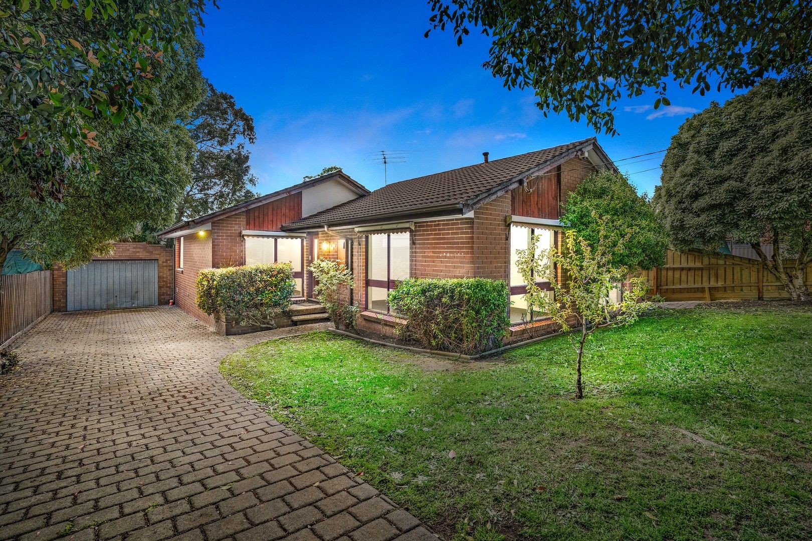 4 bedrooms House in 20 Bent Street BUNDOORA VIC, 3083